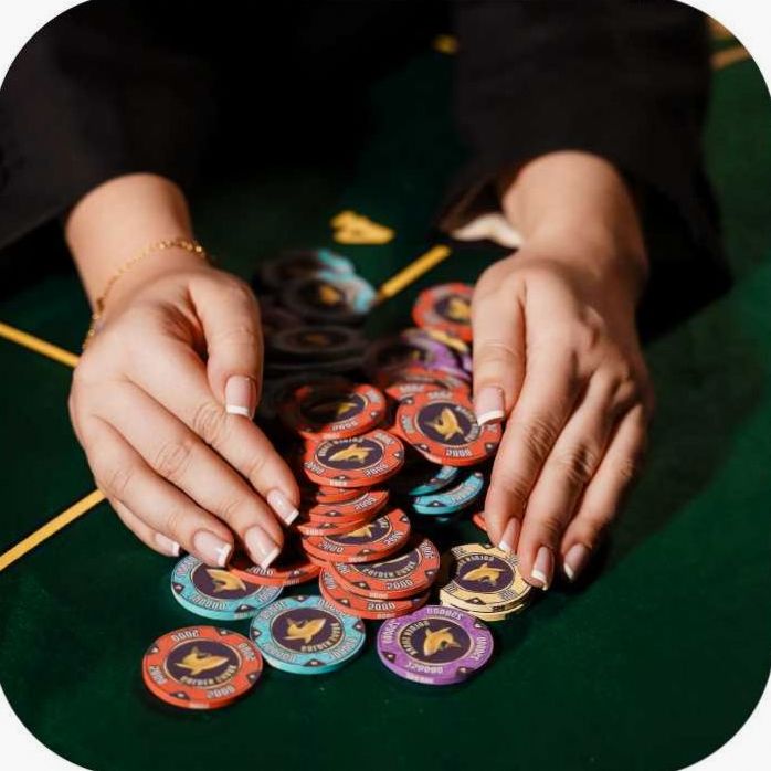 Personoidut pelit casino-teemassa juhlassa