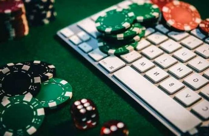 Interaktiiviset juhlapelit casino-teemassa